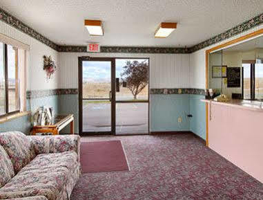 Super 8 By Wyndham Nephi Interior foto